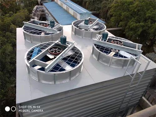 具有節(jié)水和消白煙功能的大型工業(yè)冷卻塔