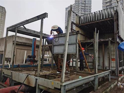 具有節(jié)水和消白煙功能的大型工業(yè)冷卻塔