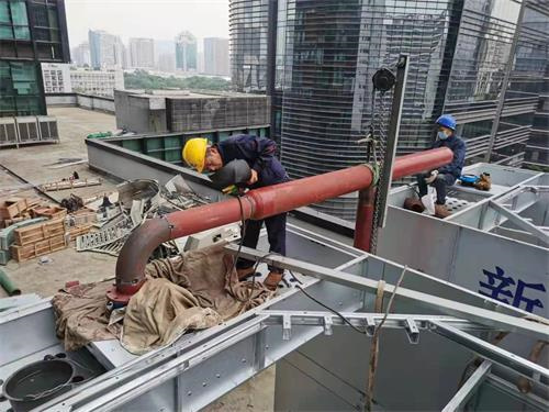 具有節(jié)水和消白煙功能的大型工業(yè)冷卻塔