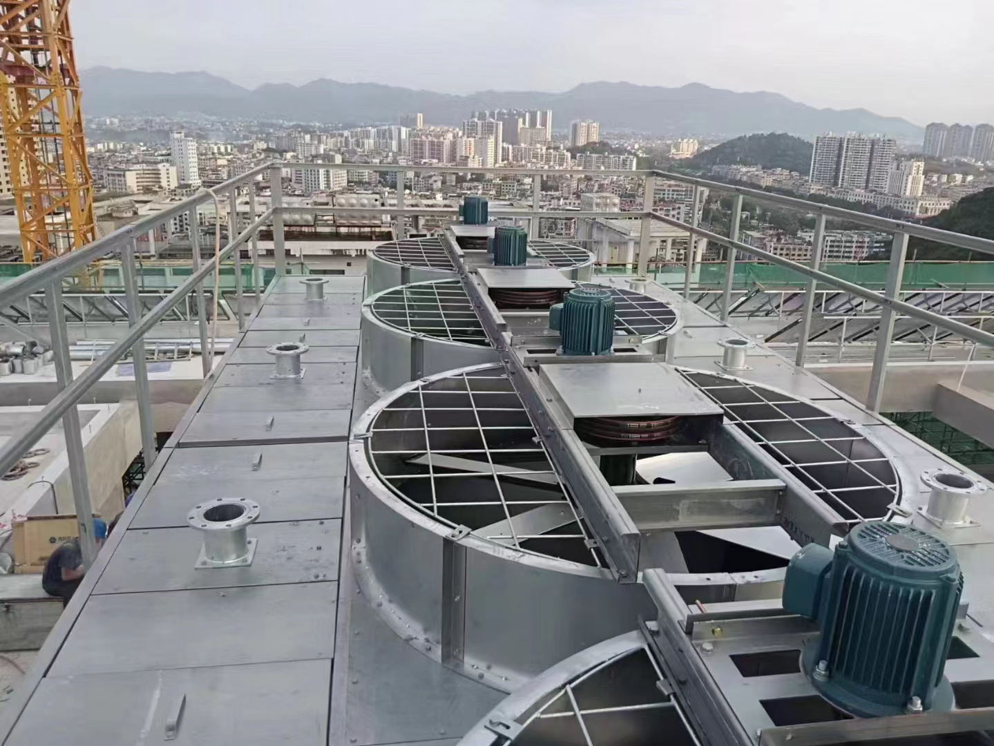 冷卻塔廠家告訴你冷卻塔排水不干凈帶來的嚴(yán)重后果,冷卻塔十大廠家排名